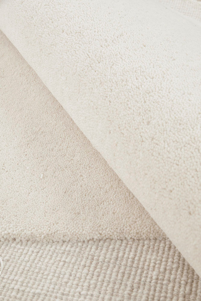 Cleo Milk Rug