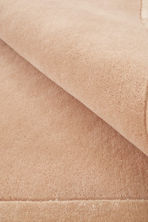 Hugo Nude Rug