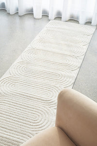 Lotus Carl White Runner Rug