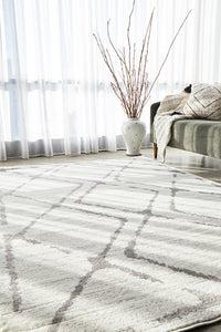 Kendall Contemporary Diamond Rug White Grey