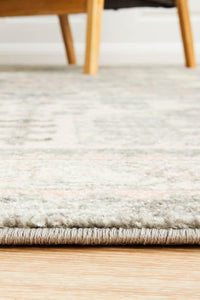 Avenue 704 Silver Rug