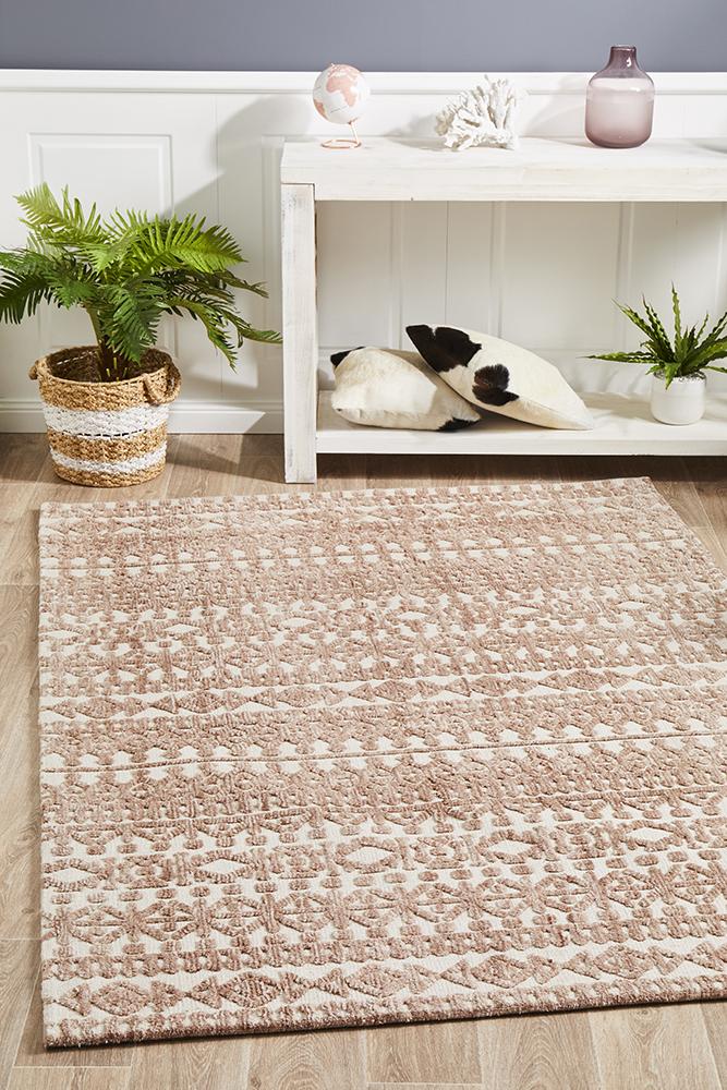 Levi Becca Peach Ivory Rug