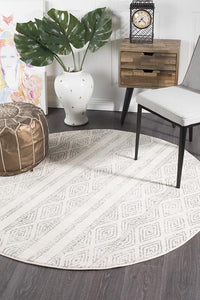 Oasis Salma White And Grey Tribal Round Rug