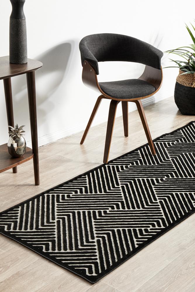 York Cindy Black & Gold Runner Rug